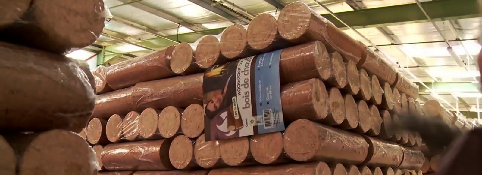 Bûches calorifiques WOODSTOCK 1 palette, 104 sacs de 5 bûches